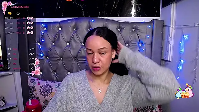 LAILAGUMMY online show from 12.19.24