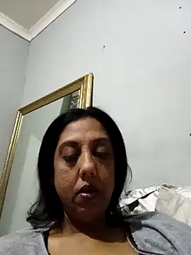Mahi4luv online show from 05.25.26