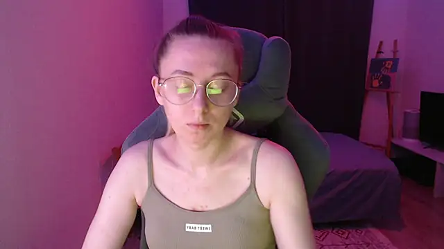 AnabelFrel online show from 11.13.25