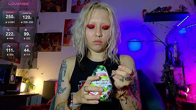 olivecum online show from 03.03.26