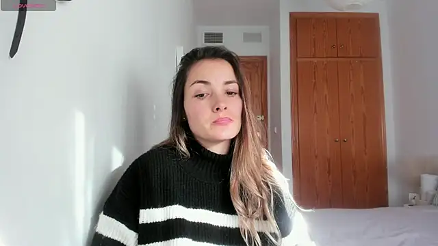 NiaStone online show from 01.17.25