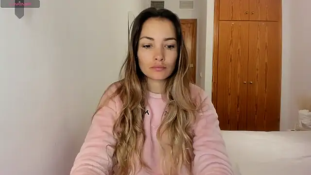 NiaStone online show from 02.13.25