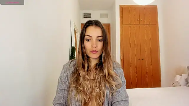 NiaStone online show from 03.20.25