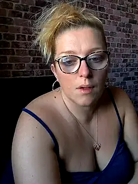 winniess40 online show from 12.21.24