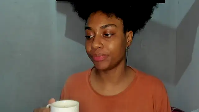 thaimy  online show from 09.18.25