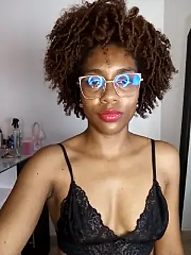 thaimy  online show from 04.14.26