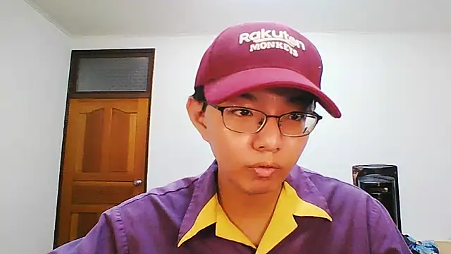 Snapshot of poter77112 chatting on 04.04.26 poter77112 online show from 04.04.26