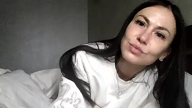 JulianaGold1 online show from 12.03.25