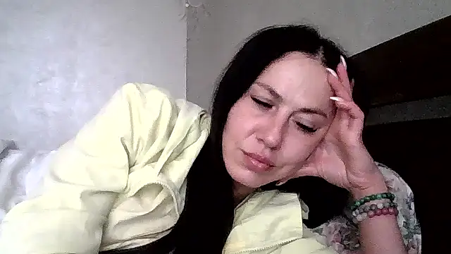 JulianaGold1 online show from 05.13.26