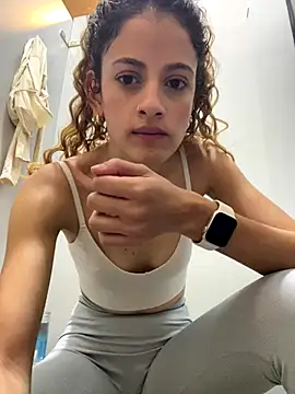 alana15 online show from 10.19.25