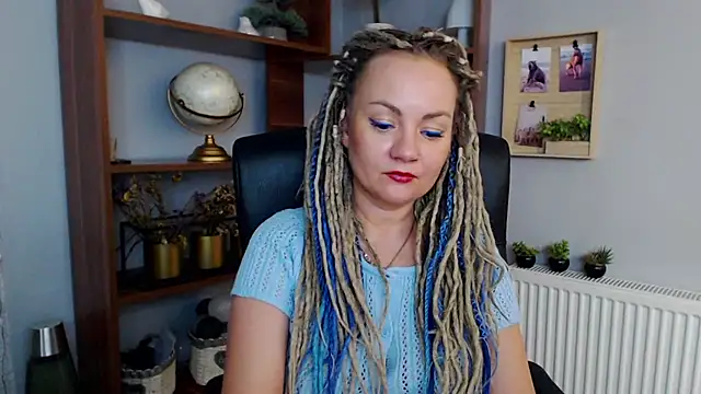 Snapshot of KayaMagic chatting on 01.08.25 KayaMagic online show from 01.08.25