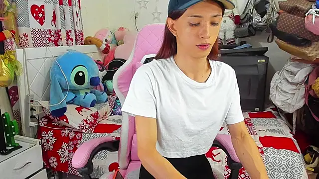 Lawrncesofiets online show from 12.12.24