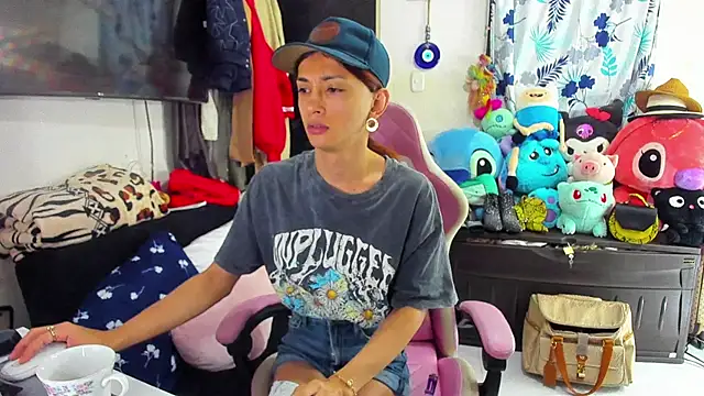 Lawrncesofiets online show from 02.23.25