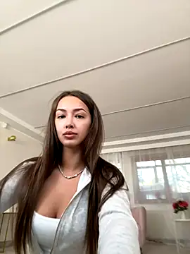 TiffanyHouston  online show from 10.31.25