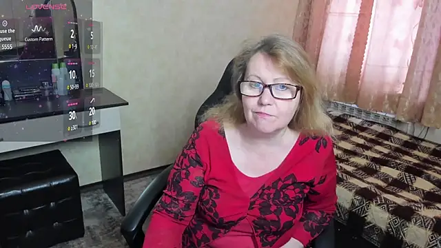 Frau Marta online show from 02.06.25