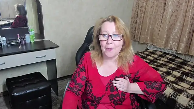 Frau Marta online show from 03.15.25