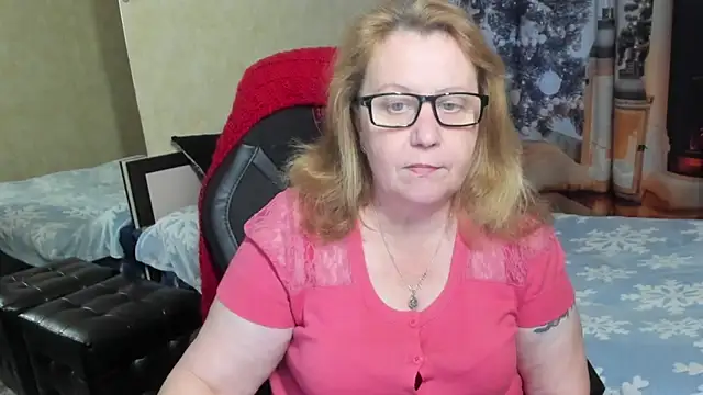 Frau Marta online show from 12.19.25