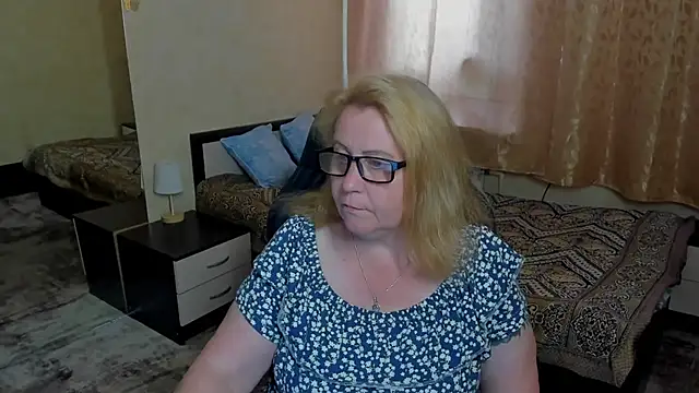 Frau Marta online show from 06.28.26