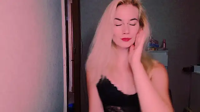 xxxcharismaaa online show from 10.13.25