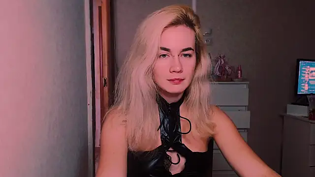 xxxcharismaaa online show from 11.04.25