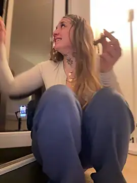 chloetease online show from 12.16.24