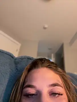 chloetease online show from 03.04.25