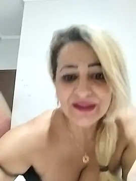 vivifernades online show from 02.14.25