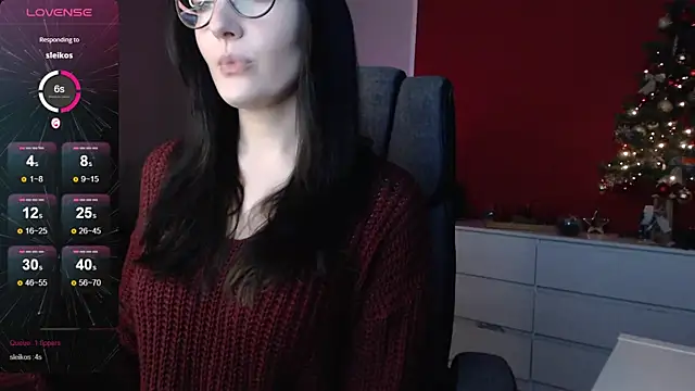 Snapshot of Alina_Lamour chatting on 12.05.24 Alina Lamour online show from 12.05.24