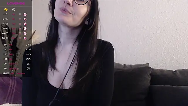 Snapshot of Alina_Lamour chatting on 02.09.25 Alina Lamour online show from 02.09.25