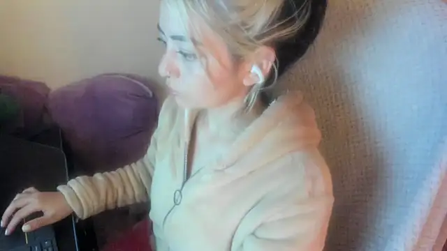Snapshot of Sammysammy_ chatting on 06.19.26 Sammysammy online show from 06.19.26