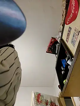 Snapshot of JoLeNe27 chatting on 09.27.25 JoLeNe27 online show from 09.27.25