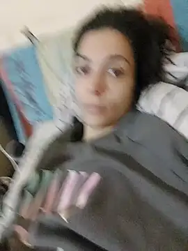 Snapshot of JoLeNe27 chatting on 10.17.25 JoLeNe27 online show from 10.17.25