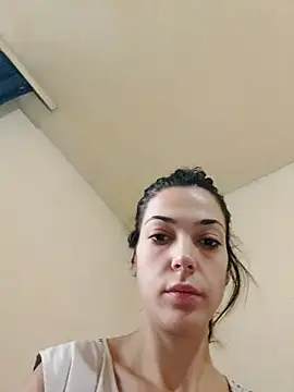 Snapshot of JoLeNe27 chatting on 10.31.25 JoLeNe27 online show from 10.31.25