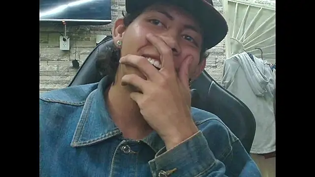 yefersonsijajaj online show from 10.23.25