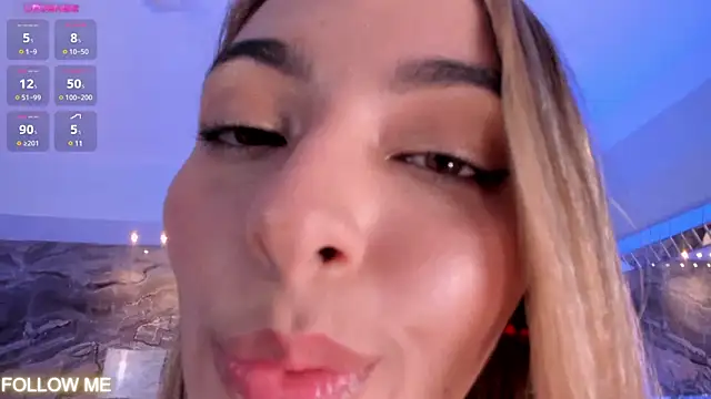 Snapshot of MelissaMoore_ chatting on 03.08.25 MelissaMoore online show from 03.08.25