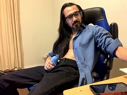 Youreherewithme online show from 12.05.24