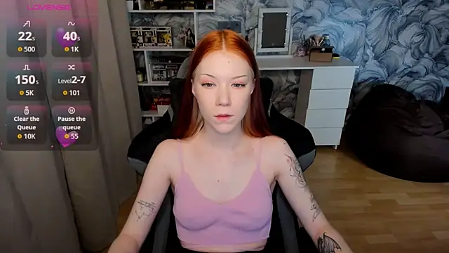 litl Mia online show from 10.28.25