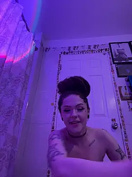 BlaizeyBBy online show from 03.13.25