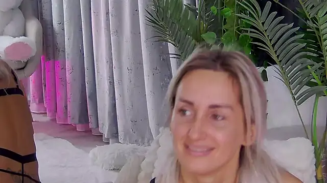 IsabelleEthan online show from 03.25.26