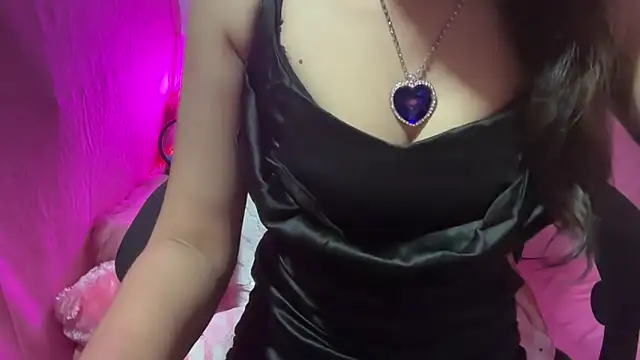 Snapshot of Queen_Angelena chatting on 02.01.25 Queen Angelena online show from 02.01.25