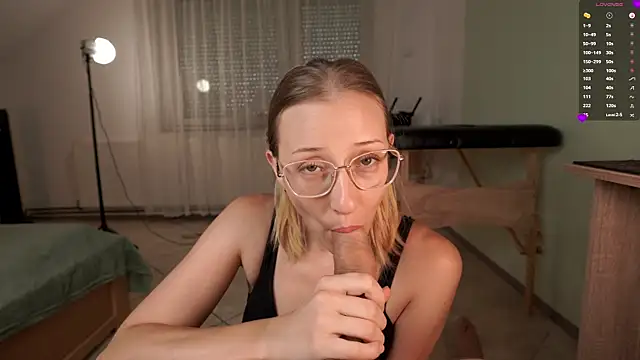 foxeslovefoxes online show from 06.29.26