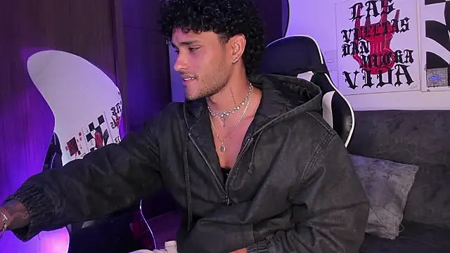 Alessandro Vanni online show from 03.05.26