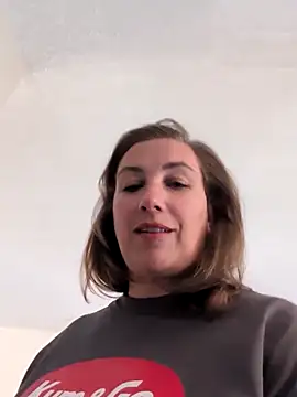 Canadian BBW online show from 10.22.25