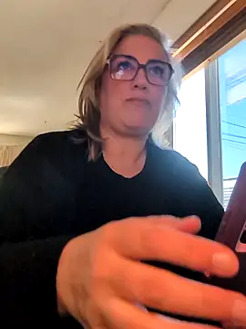 Canadian BBW online show from 04.24.26