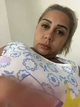 Snapshot of maymercy chatting on 04.02.26 maymercy online show from 04.02.26