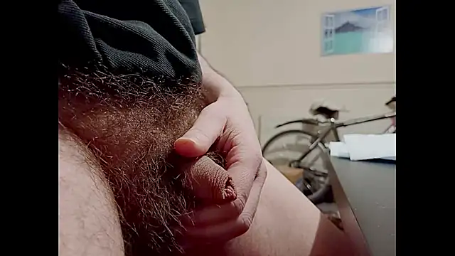 hairyuncut00 online show from 12.02.24