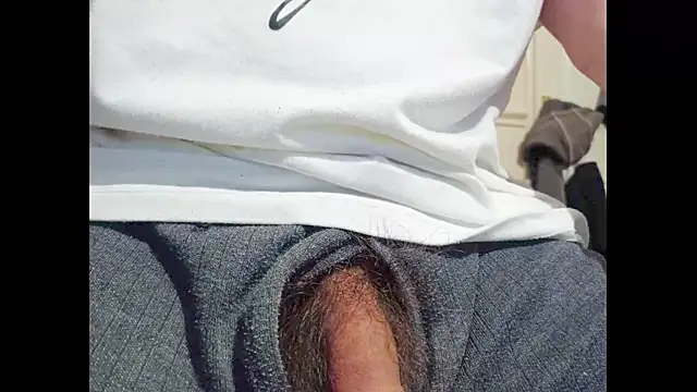 hairyuncut00 online show from 11.21.25