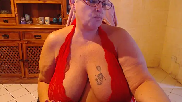 MISS LINDAH online show from 10.01.25