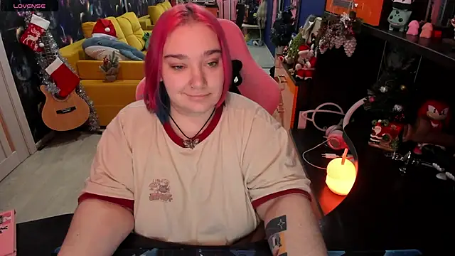 Softie Sofy online show from 12.25.24