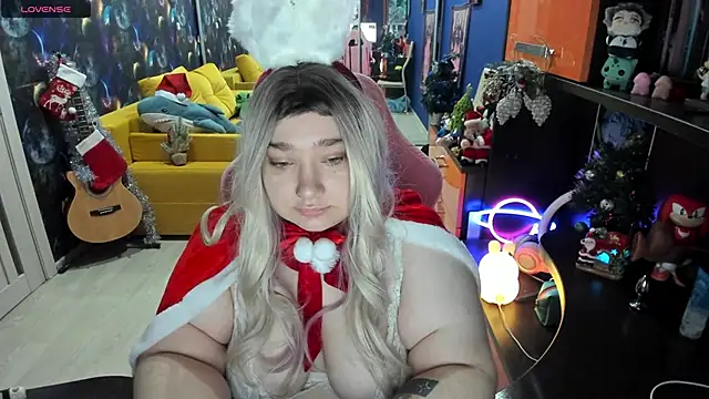 Softie Sofy online show from 12.26.24